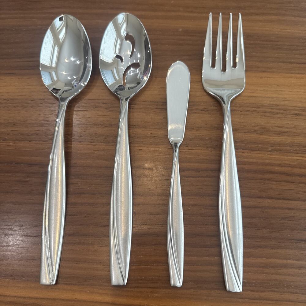 Oneida Camlynn Mirror 4 Piece Serving Set - Glossy handle Modern Stainless NEW